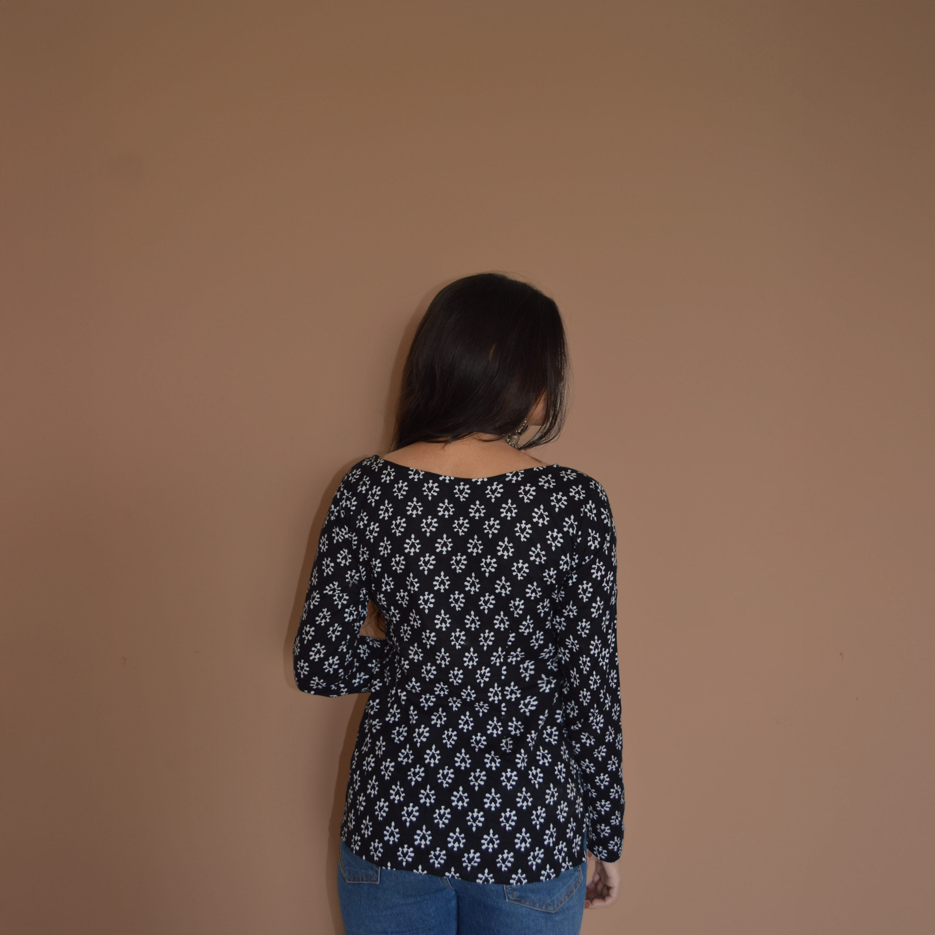 LONG SLEEVED GULBAGH PRINT KURTI