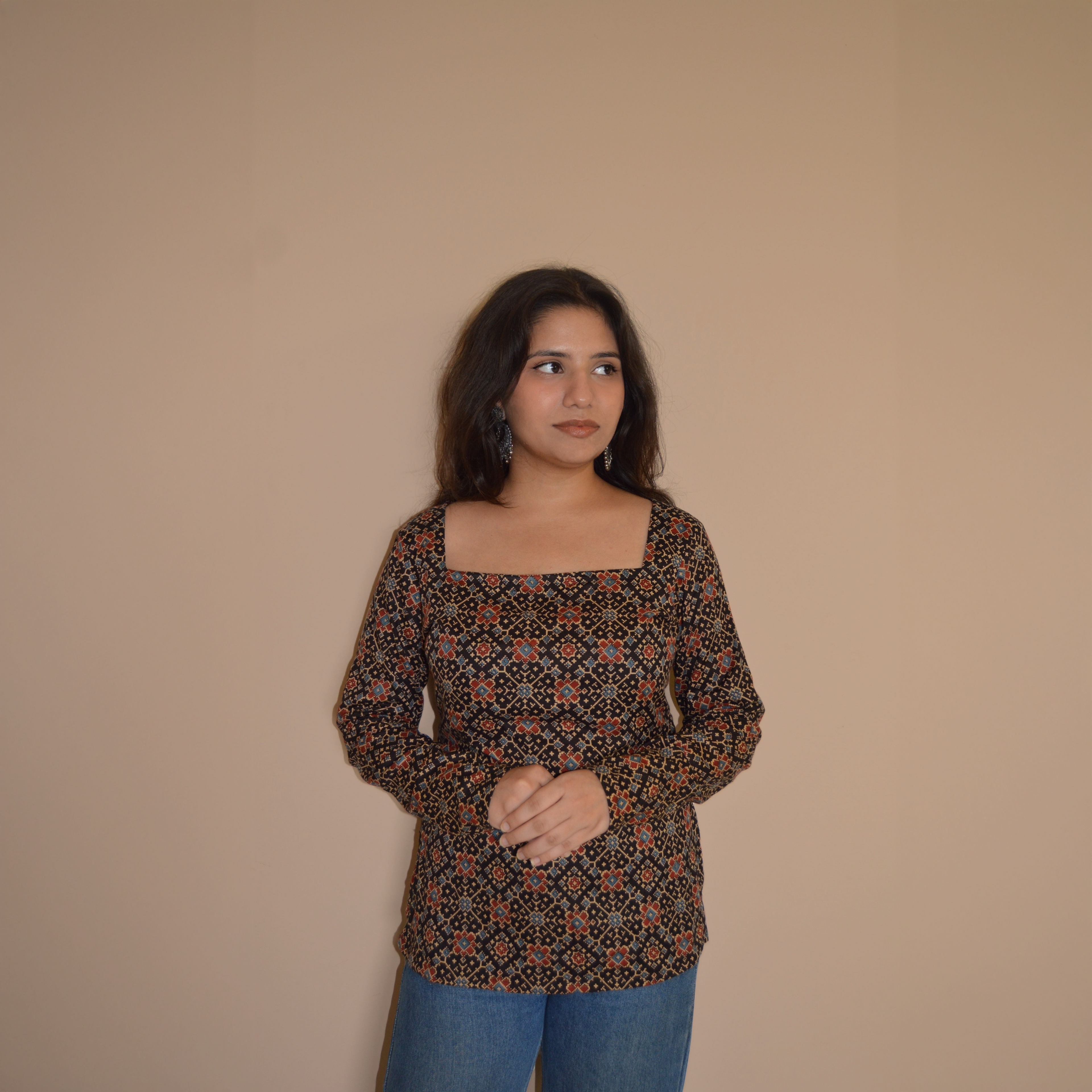 LONG SLEEVED BUTA PRINT KURTI